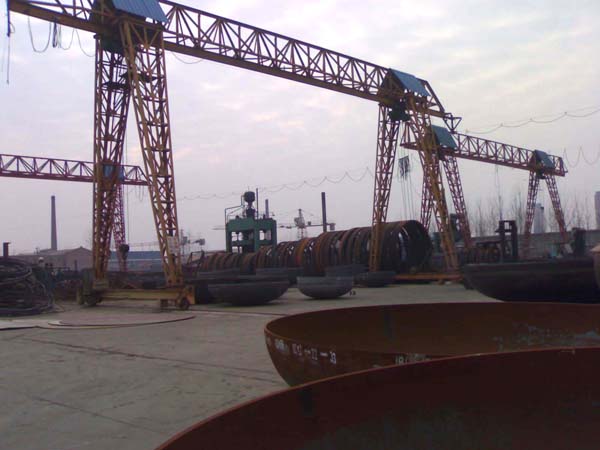 起重設備與模具